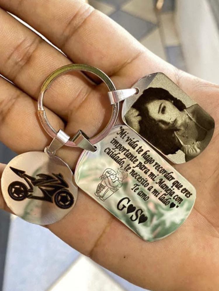 LLAVERO PERSONALIZADO