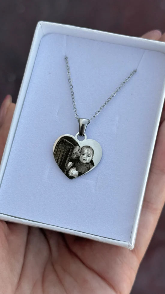 Collar corazón  personalizado con foto en acero